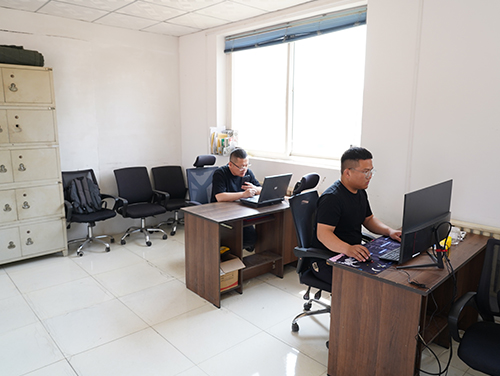 <b>�칫����</b>